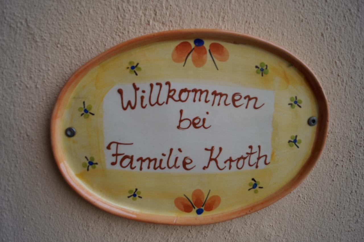 Weingut Eduard Kroth 브리에델 외부 사진