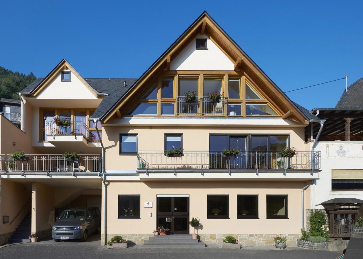 Weingut Eduard Kroth 브리에델 외부 사진